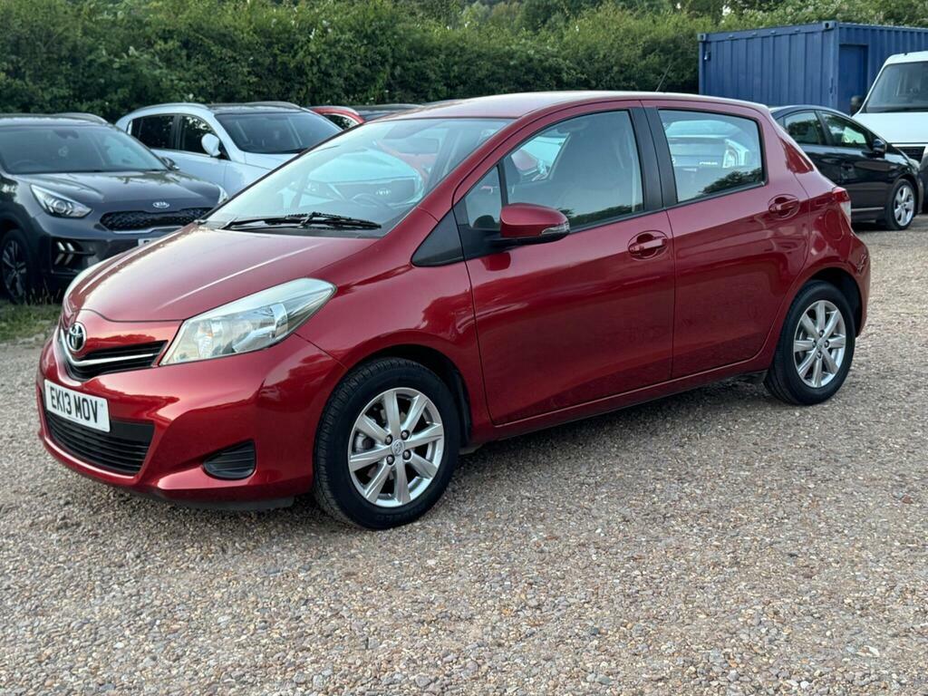 Toyota Yaris 1.0 Vvt-i T2 Red #10