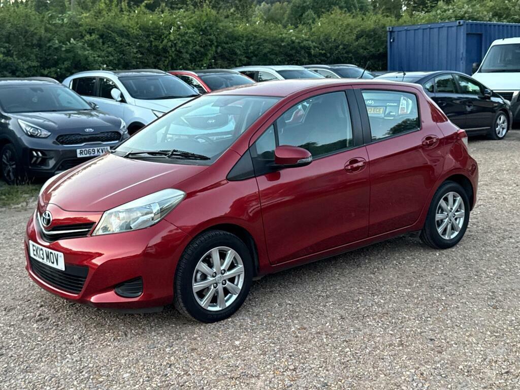 Toyota Yaris 1.0 Vvt-i T2 Red #15