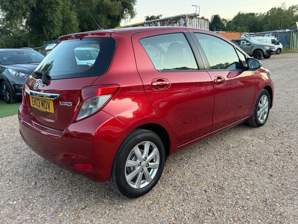 Toyota Yaris 1.0 Vvt-i T2 Red #36