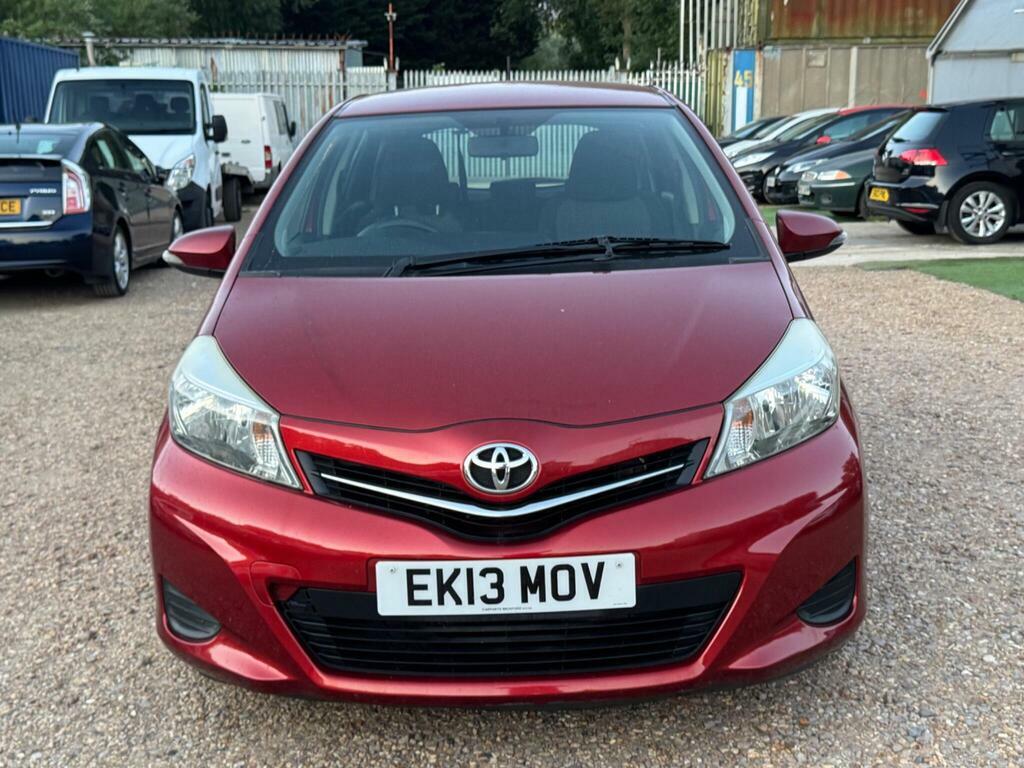 Toyota Yaris 1.0 Vvt-i T2 Red #25