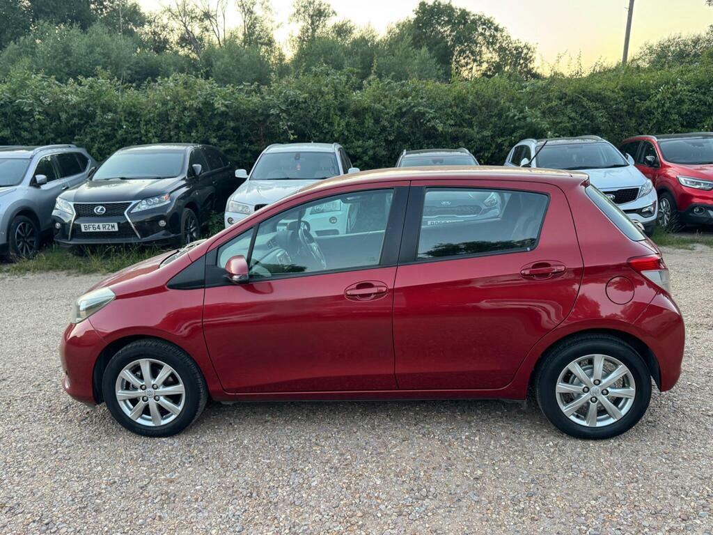 Toyota Yaris 1.0 Vvt-i T2 Red #37
