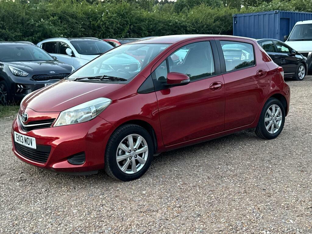 Toyota Yaris 1.0 Vvt-i T2 Red #11