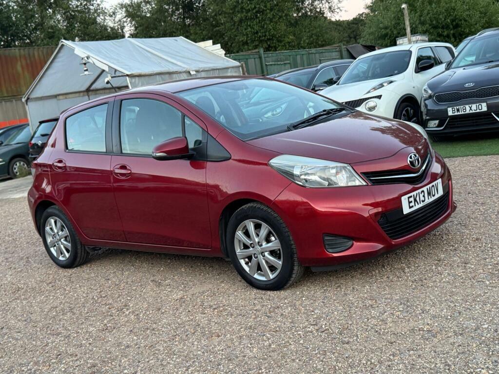 Toyota Yaris 1.0 Vvt-i T2 Red #8