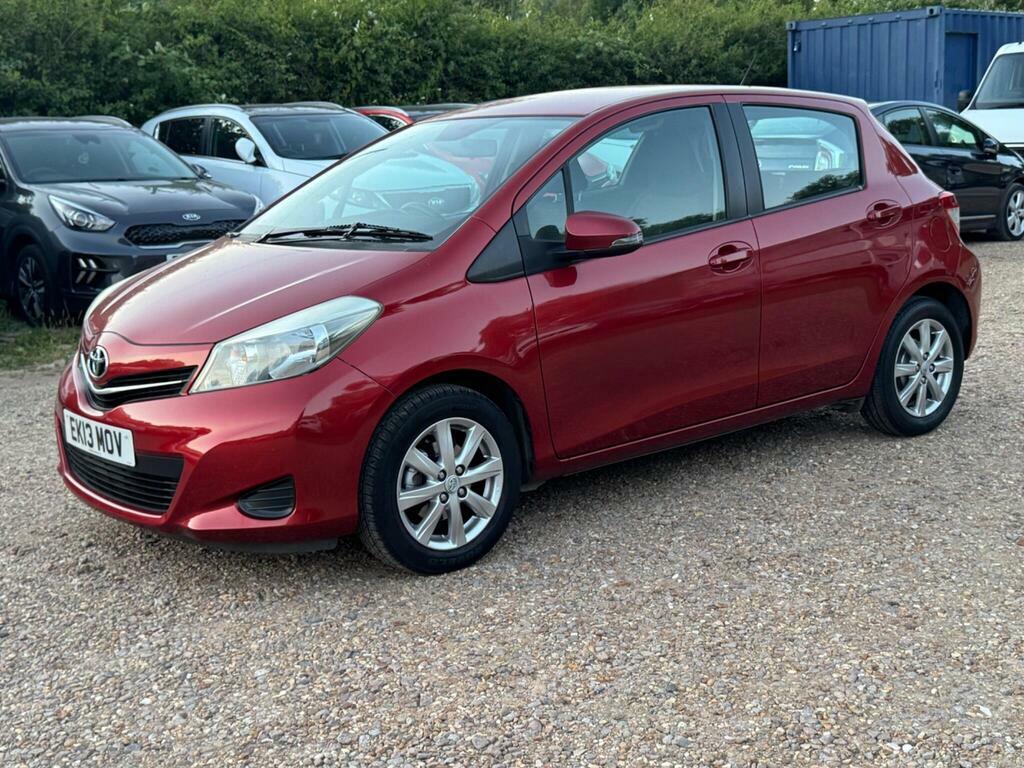 Toyota Yaris 1.0 Vvt-i T2 Red #9