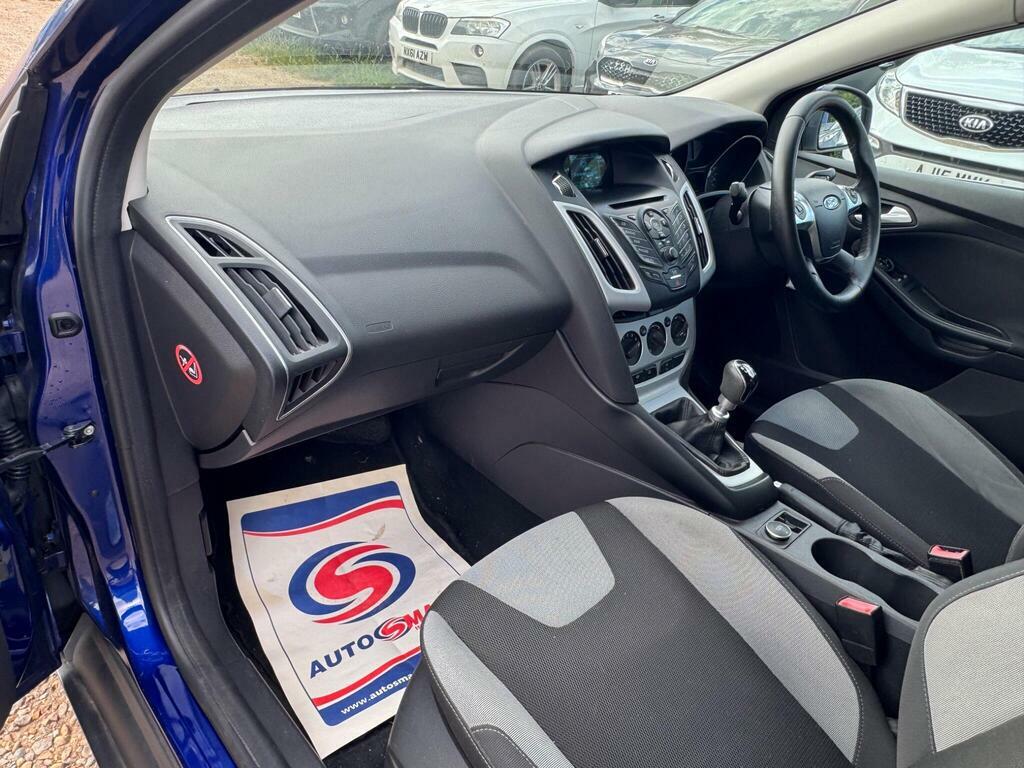 Ford Focus 1.0T Turbo Ecoboost 125 Bhp Zetec Estate. Ulez White #44