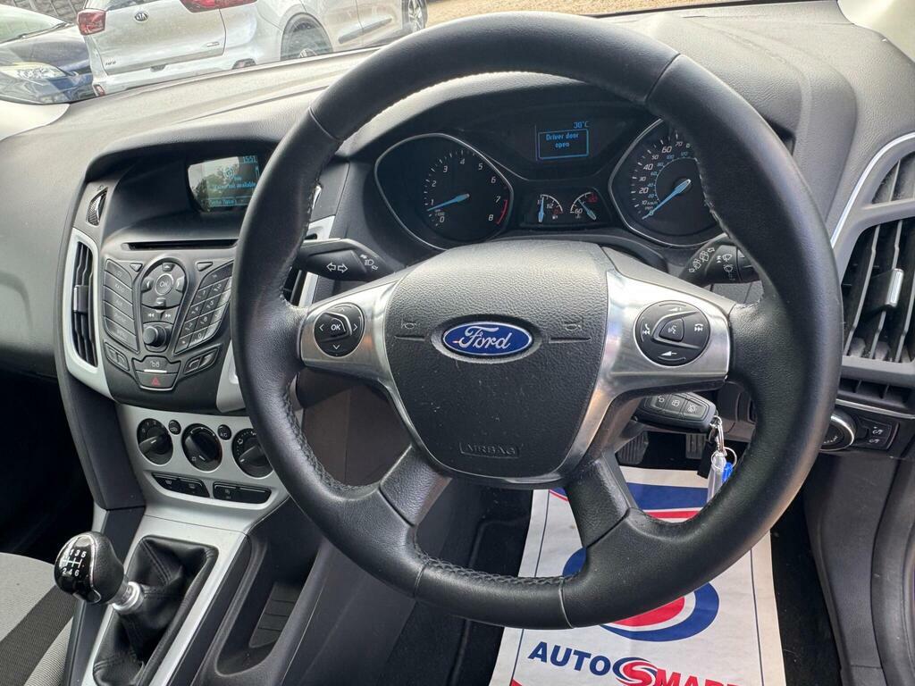 Ford Focus 1.0T Turbo Ecoboost 125 Bhp Zetec Estate. Ulez White #52