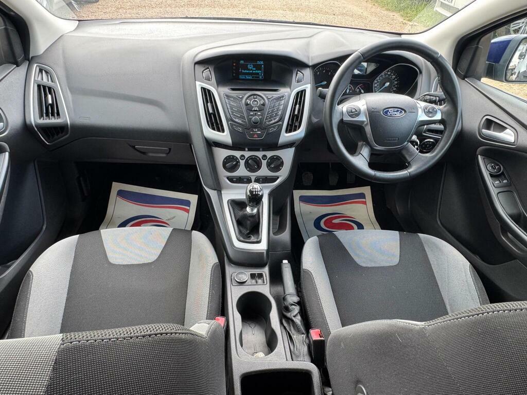 Ford Focus 1.0T Turbo Ecoboost 125 Bhp Zetec Estate. Ulez White #48