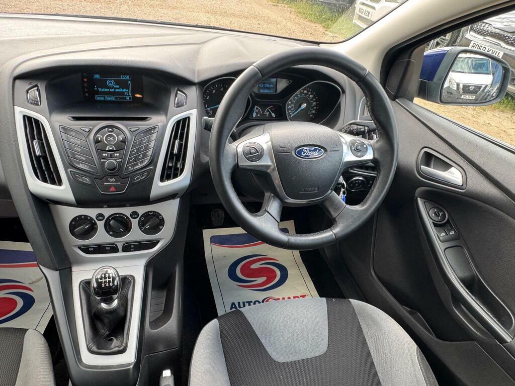 Ford Focus 1.0T Turbo Ecoboost 125 Bhp Zetec Estate. Ulez White #51