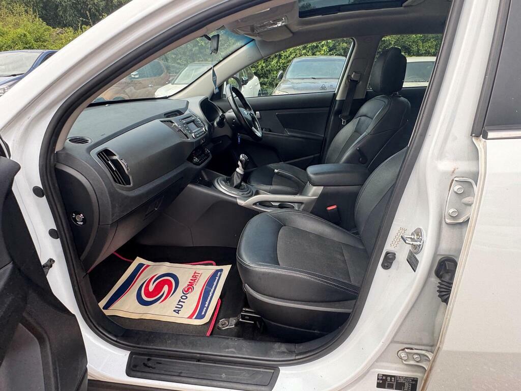 Kia Sportage 1.6 Gdi 1 Suv 2Wd Euro 5 133 Bh White #45