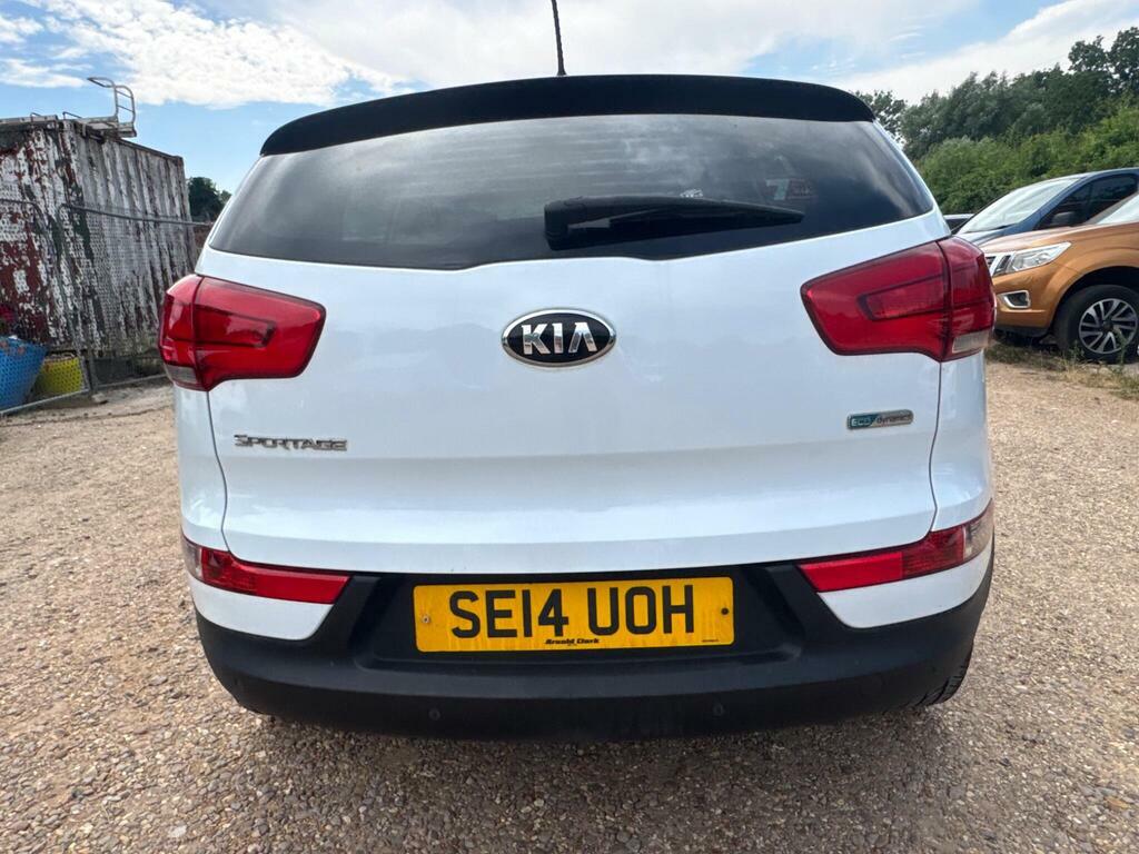 Kia Sportage 1.6 Gdi 1 Suv 2Wd Euro 5 133 Bh White #31