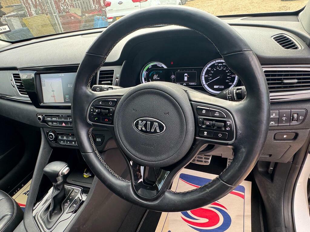 Kia Niro Kia Niro 1.6H Gdi 3 Suv Hybrid Dct Euro Grey #57