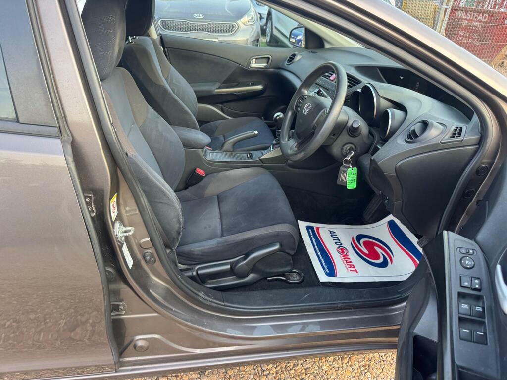 Honda Civic 1.6 I-dtec Se 118 Bhp White #32