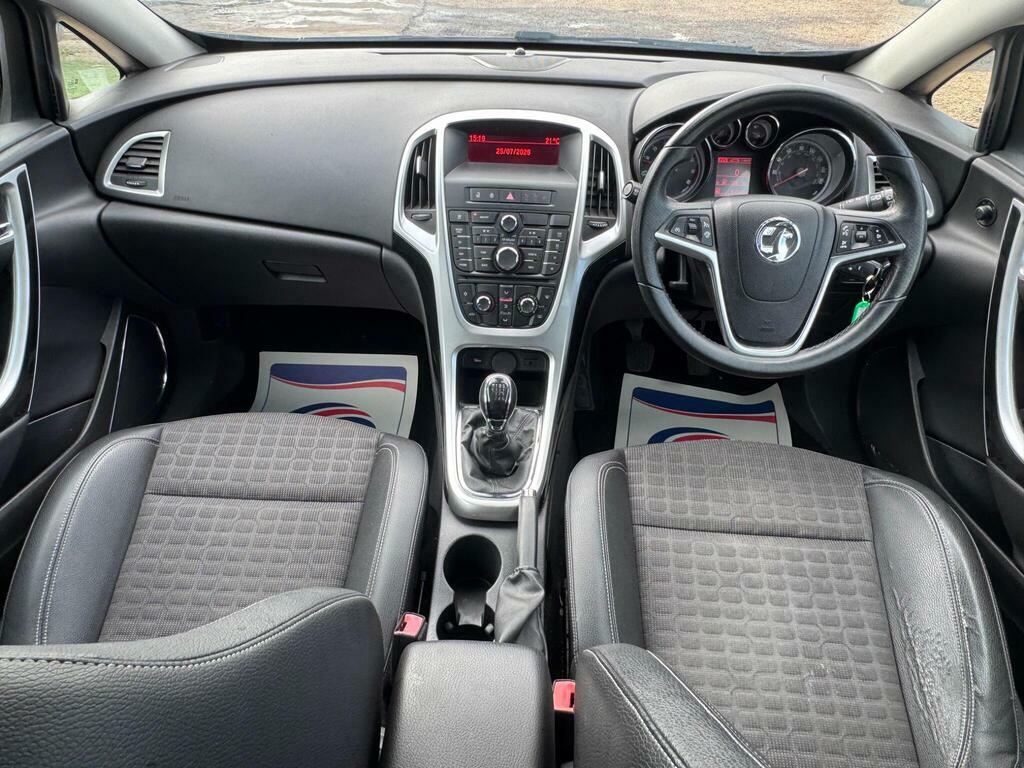 Vauxhall Astra GTC Gtc Sri Red #31