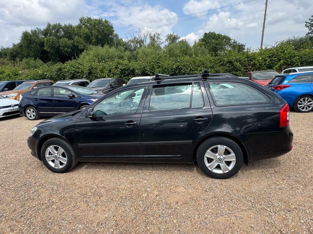 Skoda Octavia 1.4 Tsi Se Euro 5 Black #6