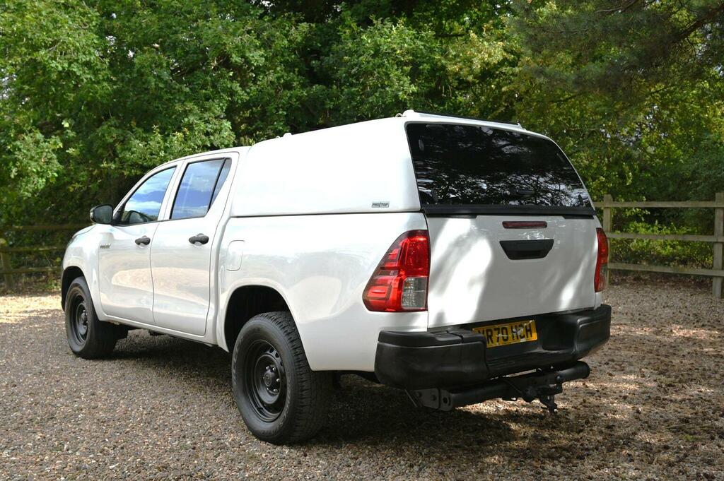 Toyota HILUX Pickup 2.4 D-4d Active 4Wd Euro 6 Ss 2020 White #6