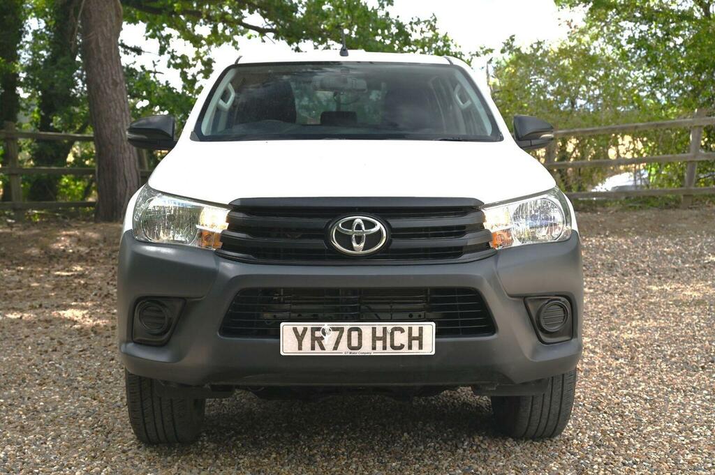 Toyota HILUX Pickup 2.4 D-4d Active 4Wd Euro 6 Ss 2020 White #4