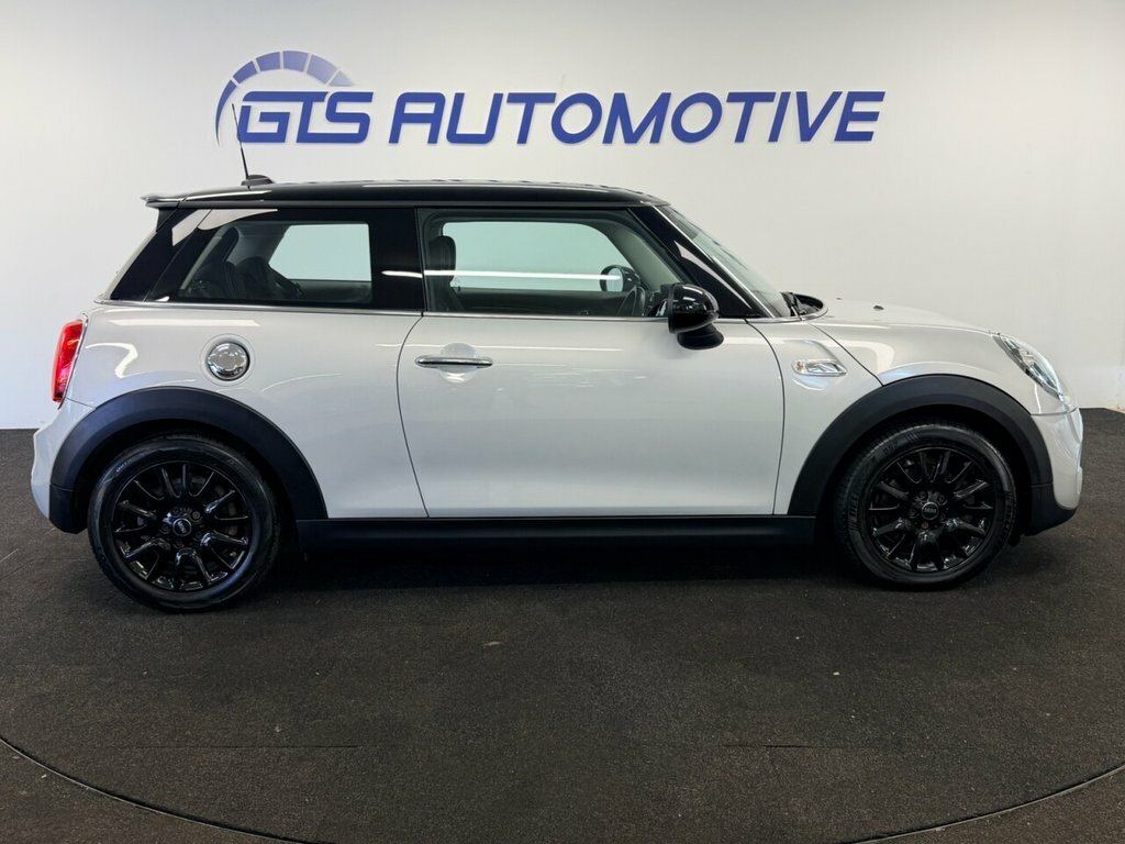 Mini Hatch Cooper S Classic MT19OFP Silver #4