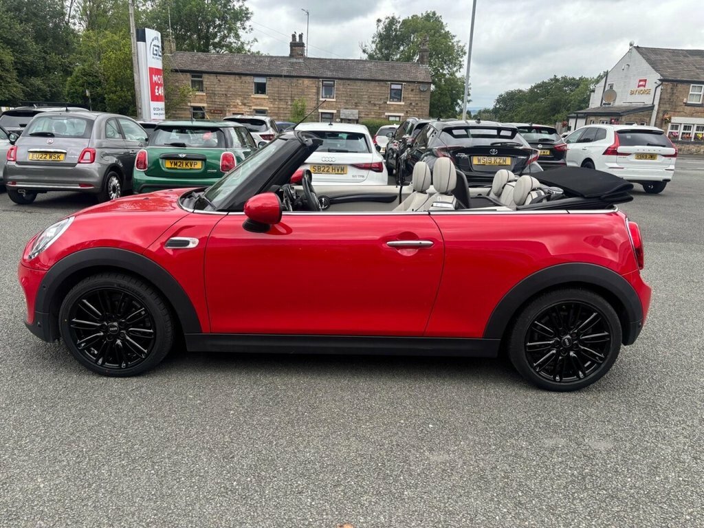 Mini Convertible 1.5L Cooper Exclusive Red #6