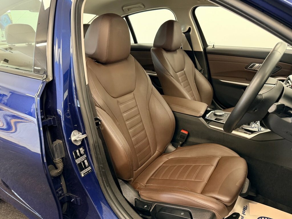 BMW 3 Series Saloon GJ70OGP Blue #3