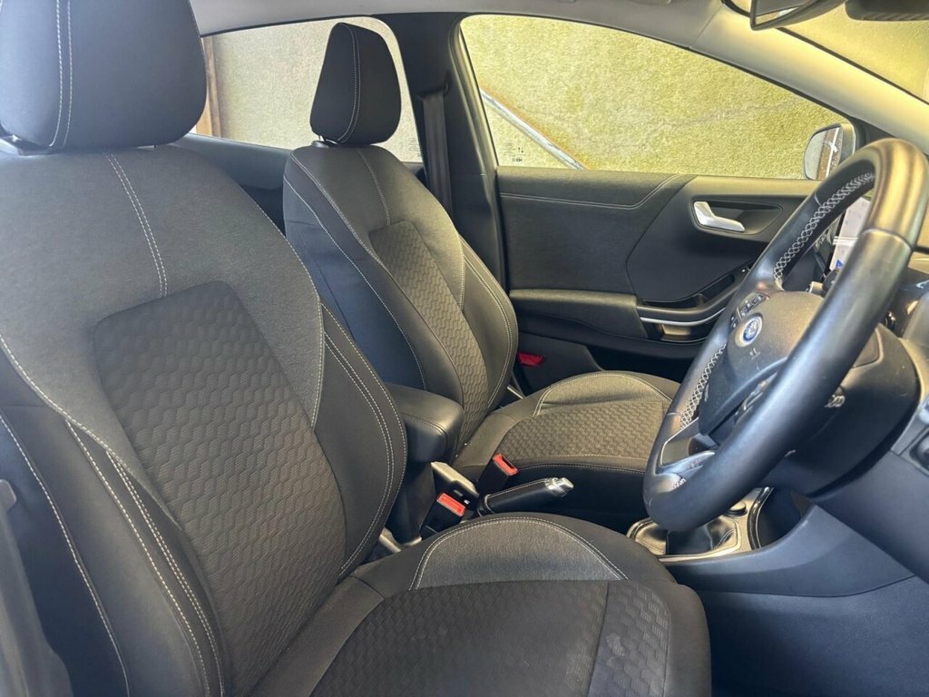 Ford Puma Suv EJ22VNR Grey #3