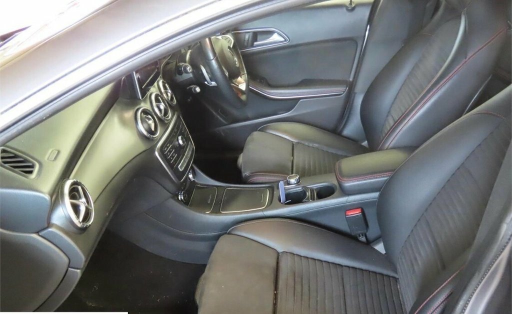 Mercedes-Benz CLA Class Cla 200 Amg Line Edition Grey #2