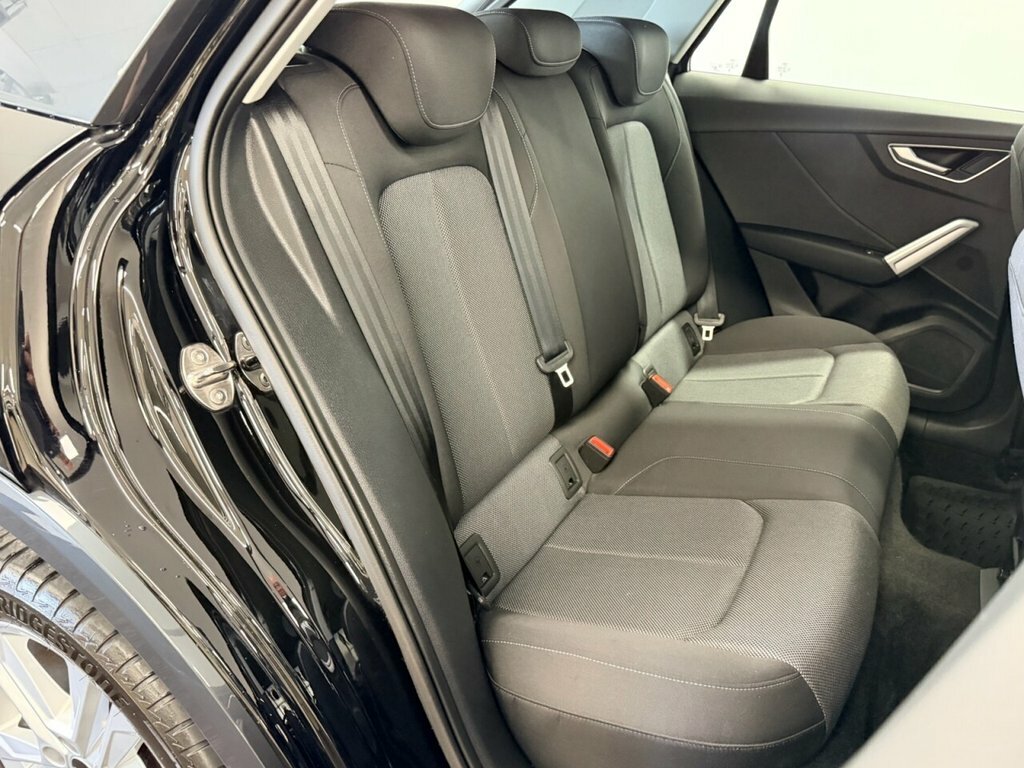 Audi Q2 Suv ST73YVC Black #4