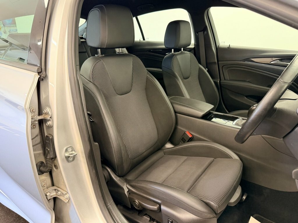 Vauxhall Insignia 2L Sri Vx Line Nav Silver #3