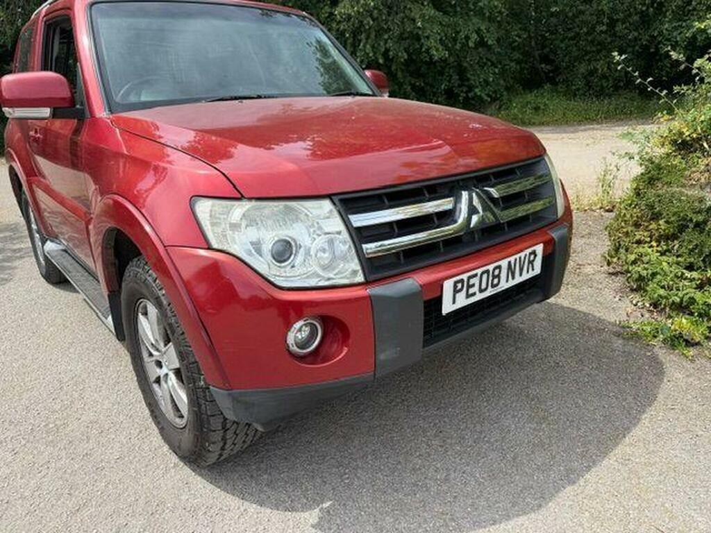 Mitsubishi Shogun Elegance Black #10