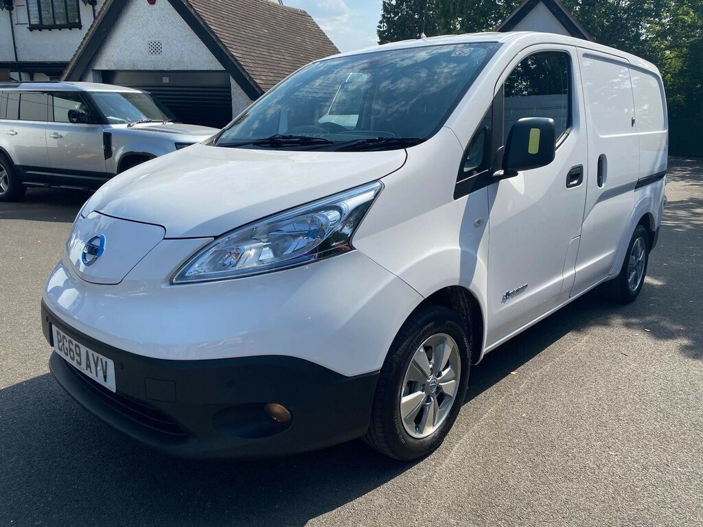 Nissan e-NV200 Panel Van 40Kwh Tekna Swb Quick Charge White