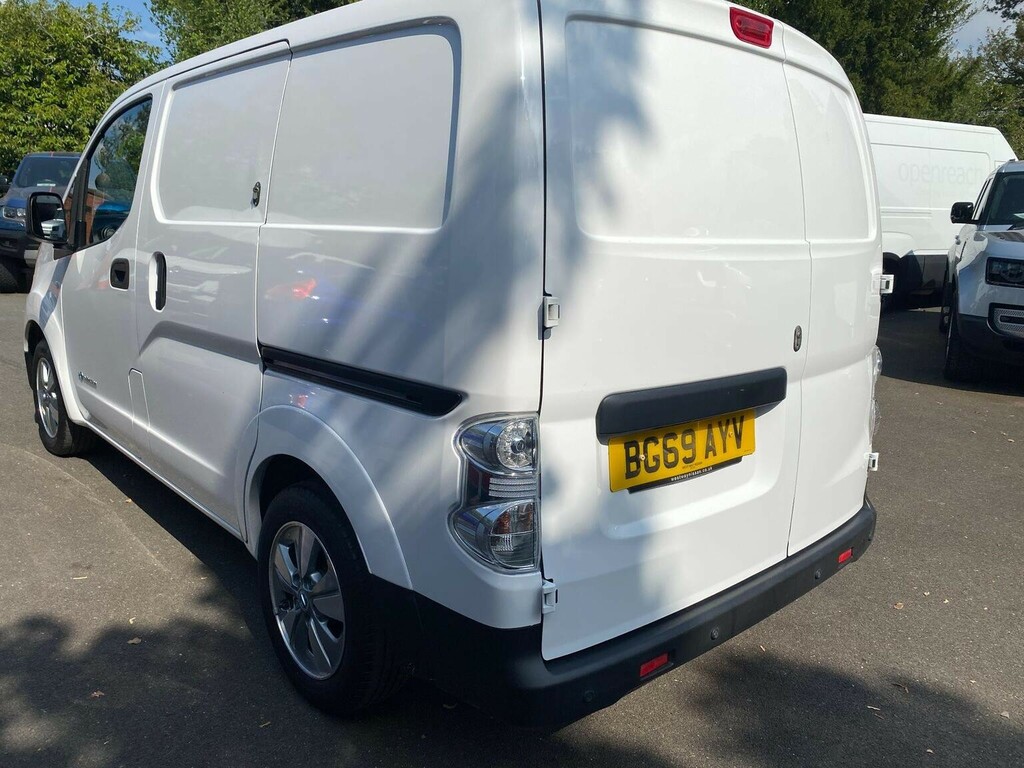 Nissan e-NV200 E Acenta 108 Bhp White #12