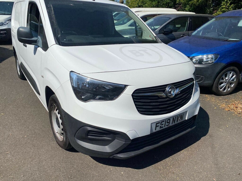 Vauxhall Combo Panel Van 1.6 Turbo D 2300 Edition L2 H1 Euro 6 S FE19NVN White #2