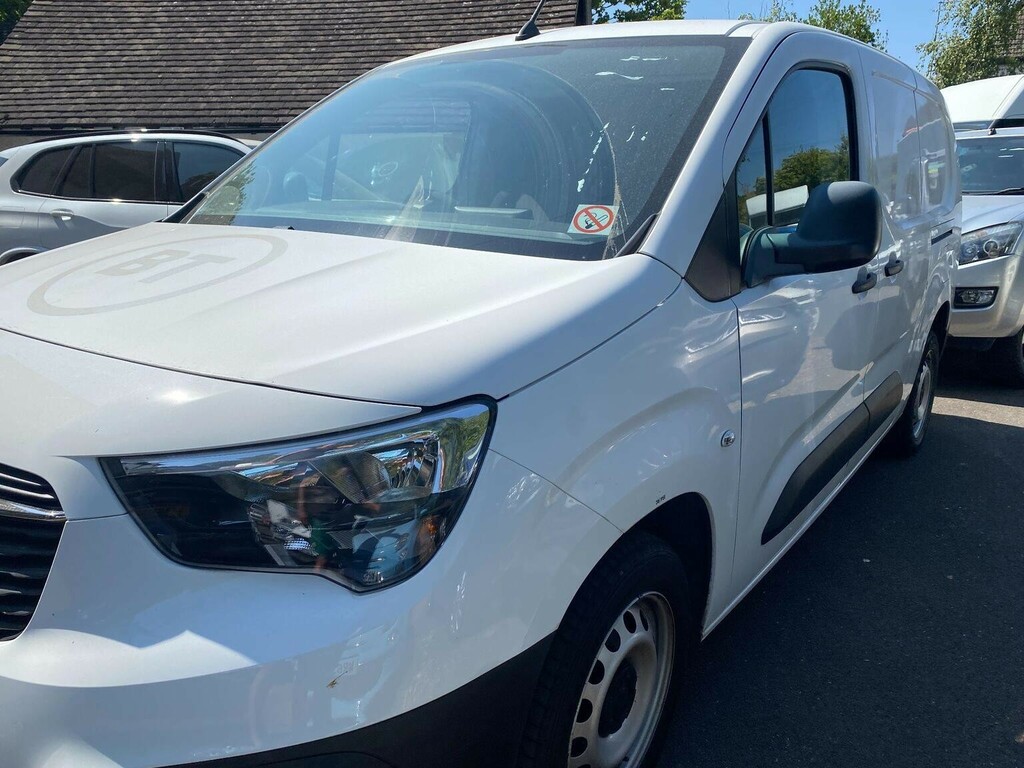 Vauxhall Combo Panel Van 1.6 Turbo D 2300 Edition L2 H1 Euro 6 S FE19NVN White #3