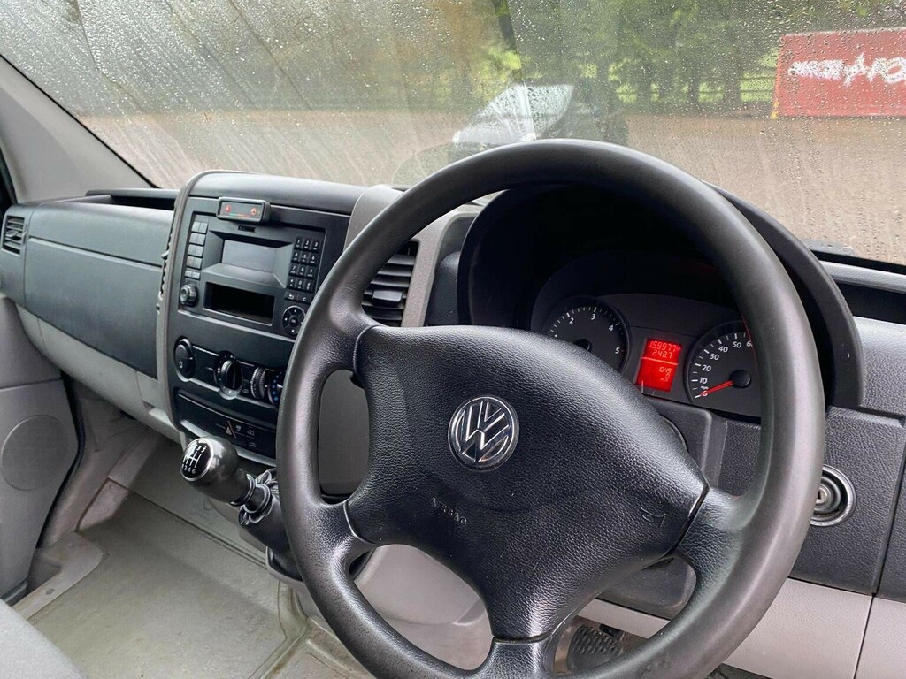 Volkswagen Crafter Dropside Lwb 14 Foot Alloy Body 6 Speed 136 Bhp In White #7