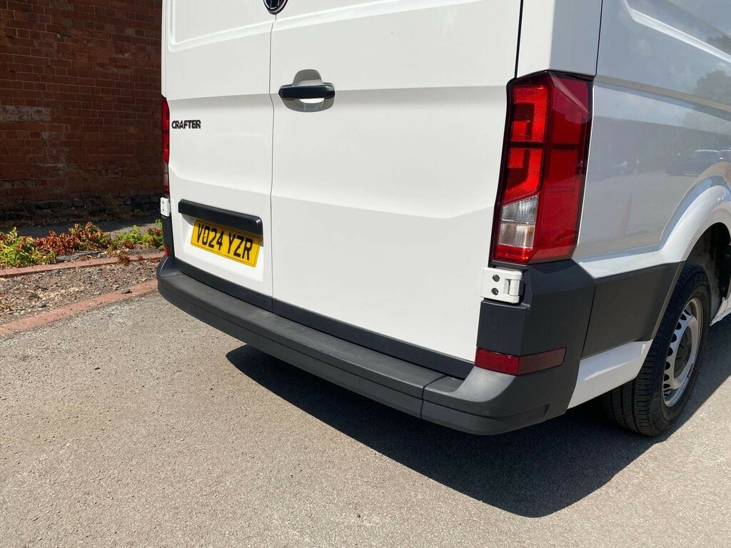 Volkswagen Crafter Panel Van 2.0 Tdi Cr35 Startline Fwd Mwb High Roof VO24YZR White #6