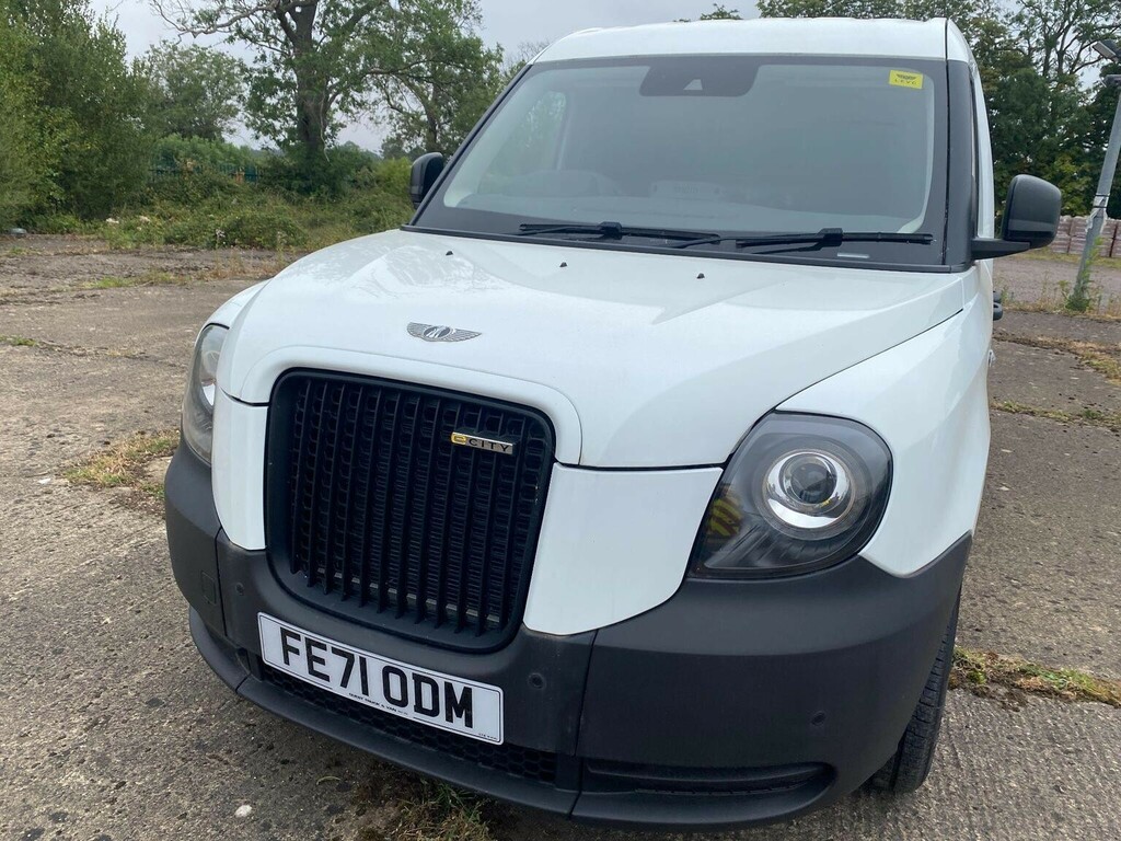 LEVC VN5 Panel Van 31Kwh City Euro 6 Range Extend White #2