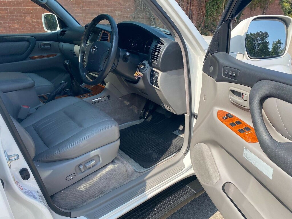 Toyota Land Cruiser Amazon Amazon VX Td Black #8