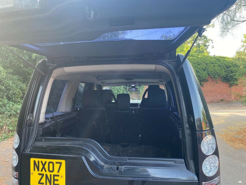 Land Rover Discovery 3 Se Black #8