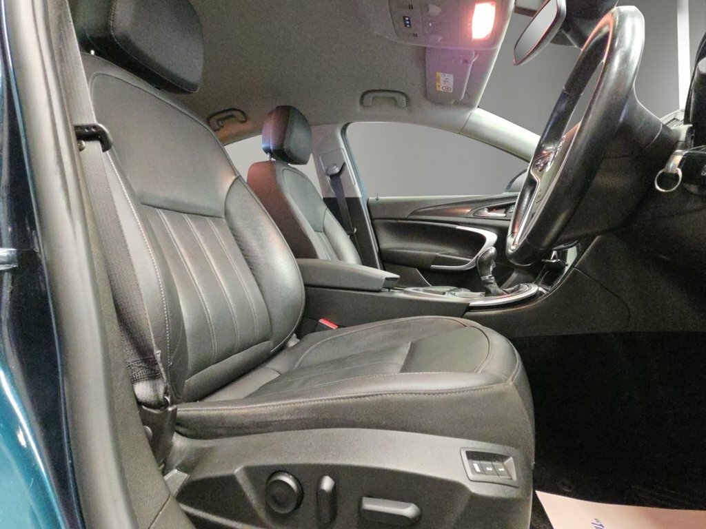 Vauxhall Insignia Black #16