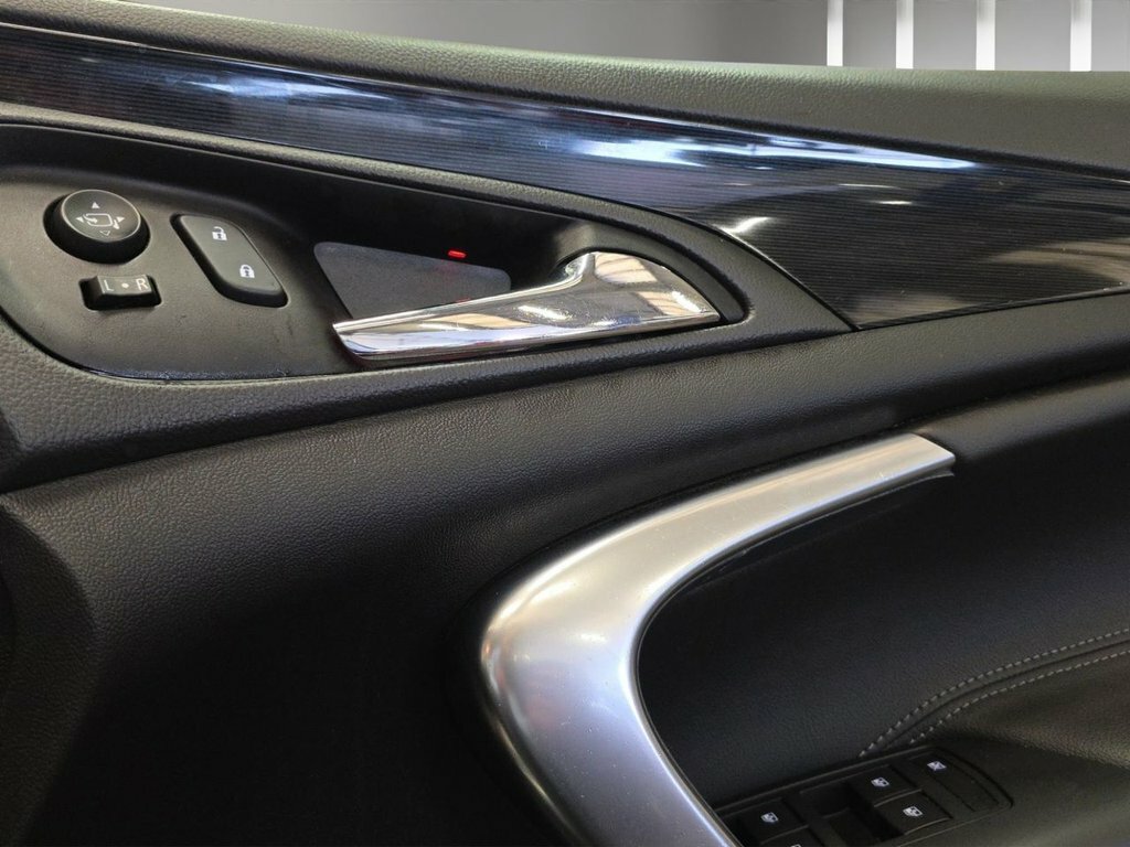Vauxhall Insignia Black #20