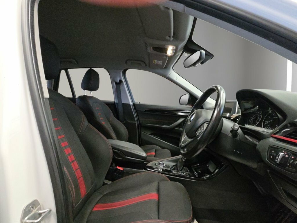 BMW X1 Xline Black #21