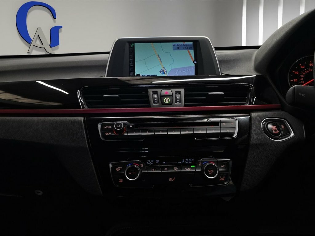 BMW X1 Xline Black #19
