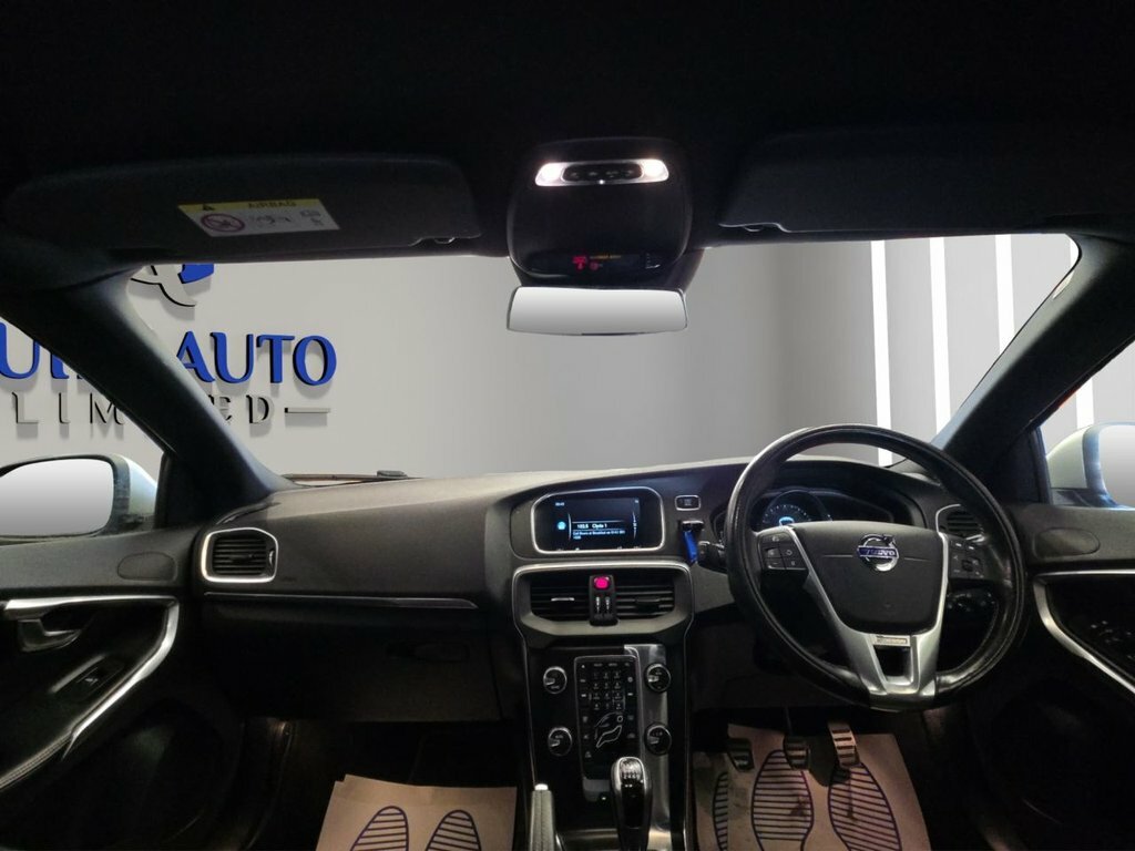 Volvo V40 2.0L D3 R-design Nav 148 Bhp Silver #15