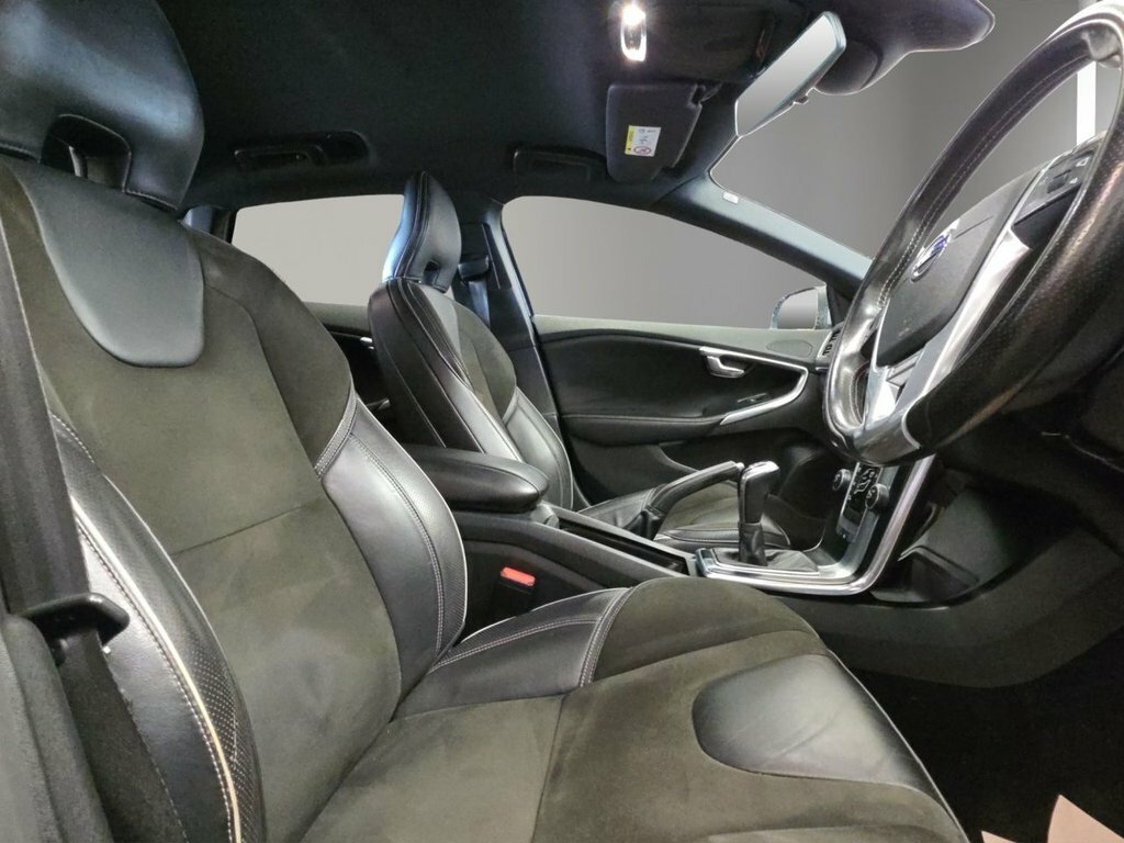 Volvo V40 2.0L D3 R-design Nav 148 Bhp Silver #21