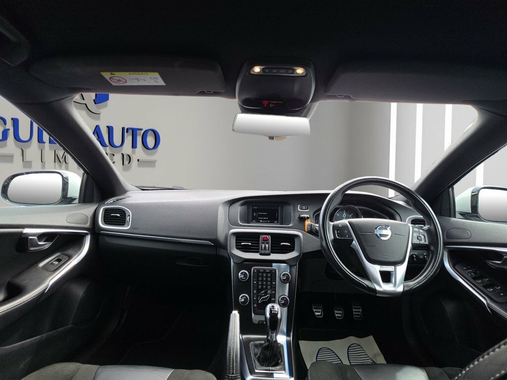 Volvo V40 1.6 T2 R-design 118 Bhp Blue #15
