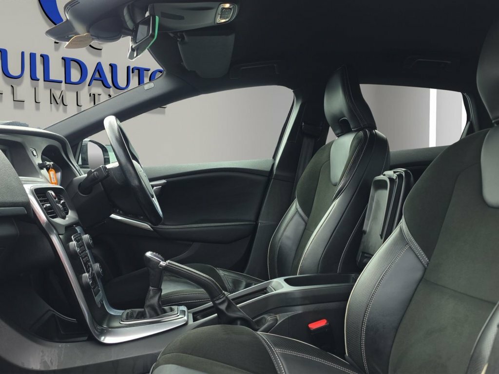 Volvo V40 1.6 T2 R-design 118 Bhp Blue #22