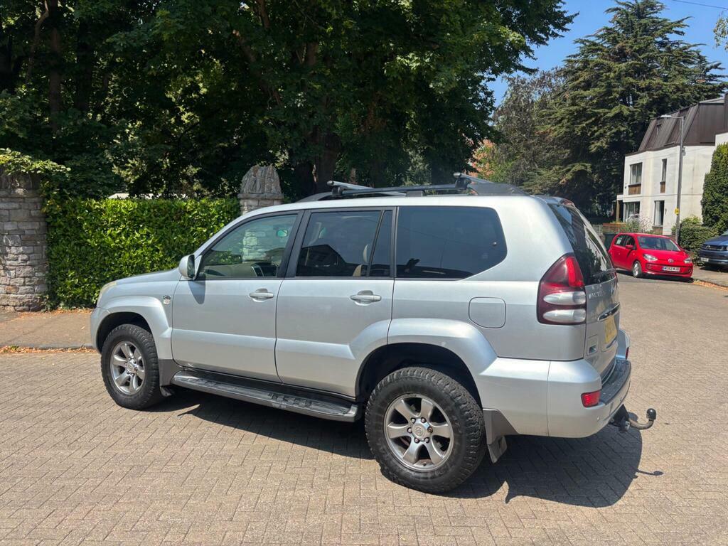 Toyota Land Cruiser Invincible D-4d 8Str Black #7
