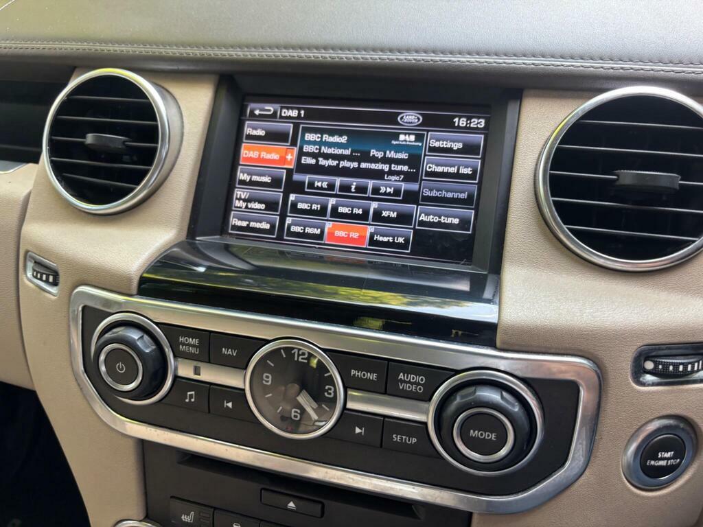 Land Rover Discovery 4 4 Black #20
