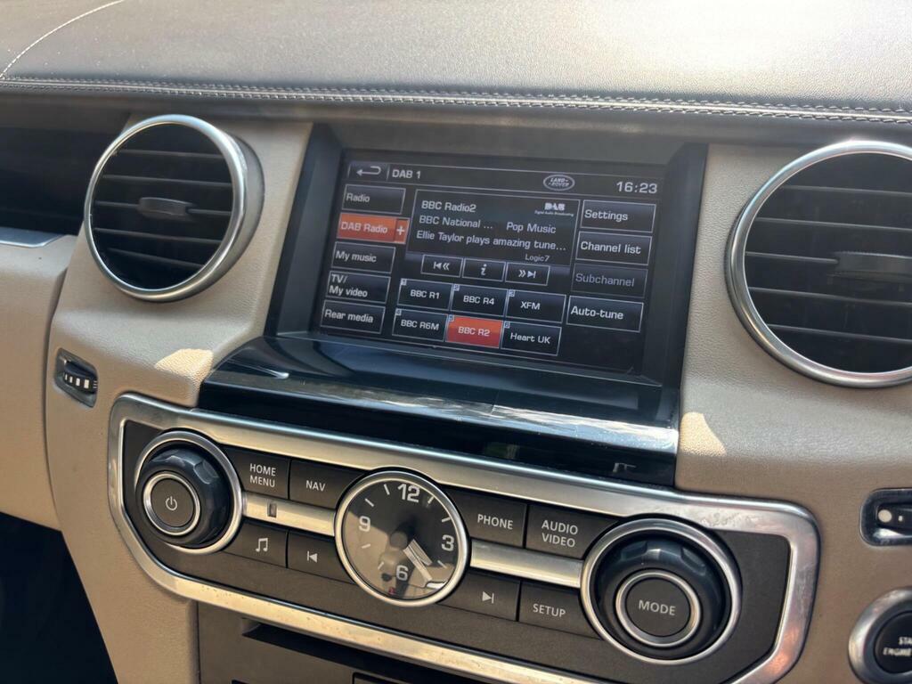 Land Rover Discovery 4 4 Black #21