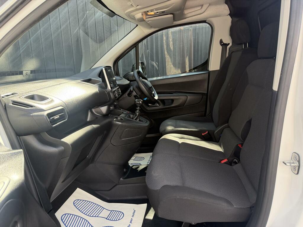 Peugeot Partner 1.5 Bluehdi 1000 Professional Premium Standard Pan White #22