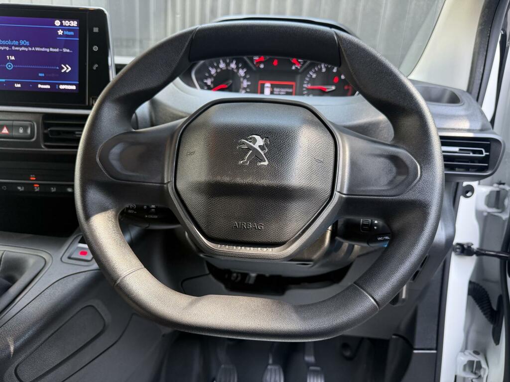 Peugeot Partner 1.5 Bluehdi 1000 Professional Premium Standard Pan White #21